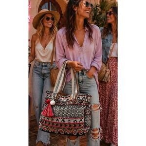 NWT Camel Threads Shania Weekender Tote Bag